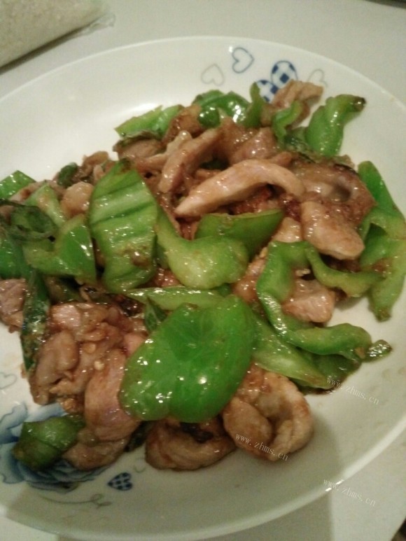 芳香四溢的青椒炒肉