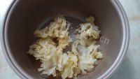 好吃的雪耳汤圆甜水做法图解1)