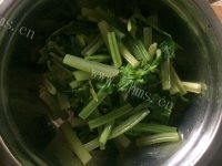 下酒菜芹菜花生米做法图解3)