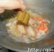香浓美味的咖喱鸡翅做法图解6)