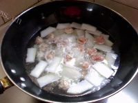 美味的冬瓜肉丸汤做法图解5)