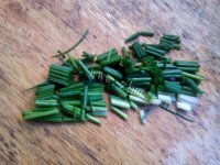 家常菜毛豆炒茭白做法图解3)