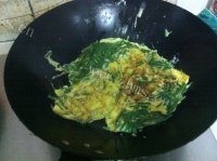 色味俱佳的韭菜炒鸭蛋做法图解4)