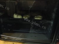 自制肉松面包做法图解10)