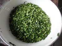 DIY韭菜鸡蛋煎饺做法图解2)