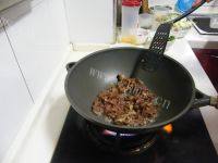 居家蒜苔炒牛肉做法图解5)