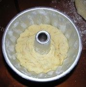 自制咕咕霍夫面包做法图解4)