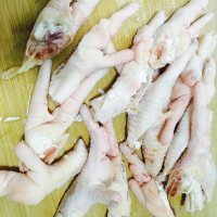 美味的酸辣凤爪做法图解2)