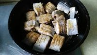 美味的五香带鱼做法图解4)