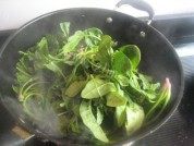 鸡蛋炒菠菜做法图解3)