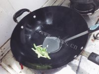 好吃的豆泡炒木耳做法图解3)