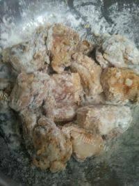 美味的炸排骨做法图解7)