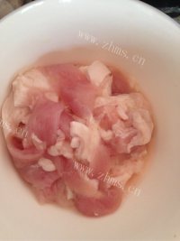 家常菜青椒豆腐皮做法图解2)