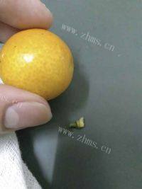 自制糖金桔做法图解3)