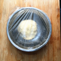 可口的蟹壳黄烧饼做法图解5)