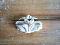 自制莲花卷做法图解11)