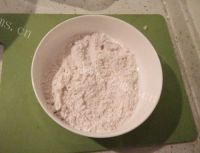 美味的东北炝锅疙瘩汤做法图解2)