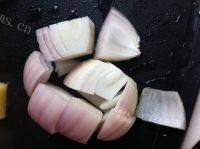 美味的咖喱土豆牛肉做法图解3)