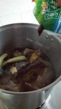 自制酱牛肉做法图解7)