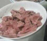 美味的海鲜火锅做法图解3)
