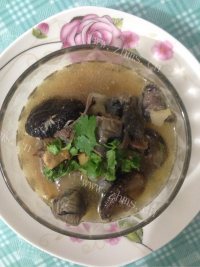 营养乌鸡山药鱼胶汤做法图解5)