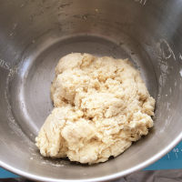 自制红豆沙吐司做法图解3)