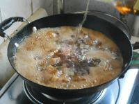 家常菜腐竹红烧肉做法图解11)