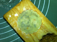 香甜的广式果干五仁月饼做法图解19)