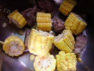 自己做的玉米排骨汤的做法图解七