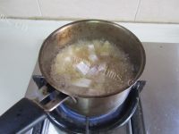 美味下饭的剁椒芋头烧带鱼做法图解3)
