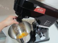 自制树根蛋糕做法图解1)