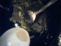 诱人的白菜炒肉丝做法图解9)