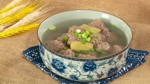 喷香的牛肉丸子汤