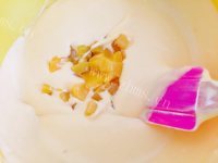 美味的芒果黄桃冰棒做法图解11)