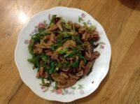家常菜尖椒肥肠