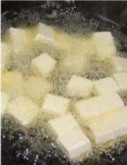 鸡蛋炒豆腐做法图解2)