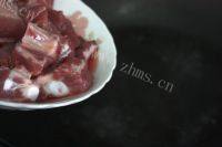 美味的绿豆冬瓜排骨汤做法图解5)