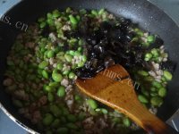 简单快捷的毛豆木耳蝴蝶面做法图解8)