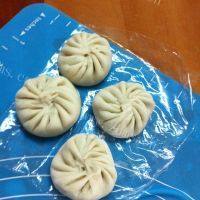 美味的灌汤小笼包做法图解7)