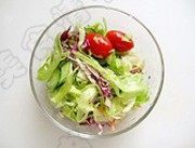美味的蒜茸黑椒牛扒做法图解1)
