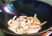 家常菜蒜苗炒豆腐干做法图解3)