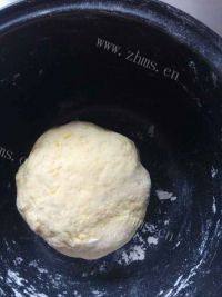 自制红薯饼做法图解4)
