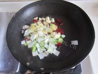 美味的宫保杏鲍菇鸡丁做法图解8)