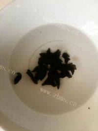 家常菜芦笋炒虾仁做法图解3)