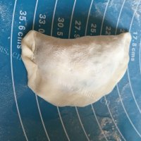 热腾腾的韭菜盒子做法图解12)