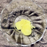 好吃的梅菜扣肉做法图解2)