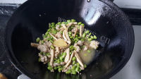 自制香干毛豆子做法图解7)