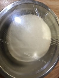 自制奶油排包做法图解2)