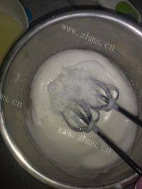 自己做的草莓果酱蛋糕卷做法图解7)
