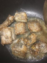 鲜美可口的红烧带鱼做法图解4)
